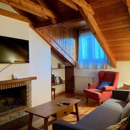 Апартаменти Bpirineos-Estos Бенаске Екстер'єр фото